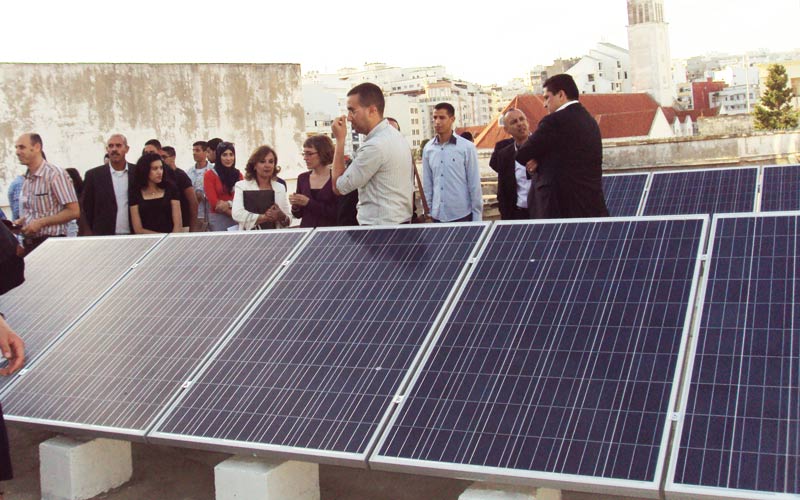 Vingt jeunes diplômés formés aux énergies renouvelables