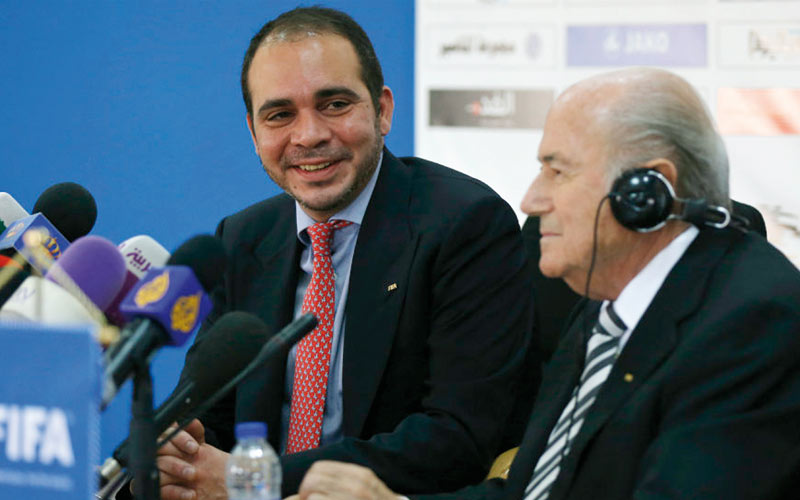 Le prince jordanien candidat à la présidence de la FIFA: Ali bin Al-Hussein joue les trouble-fêtes