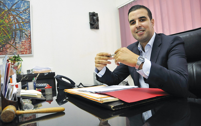 chirurgie mini-invasive : 3 questions au Dr Anis Achergui