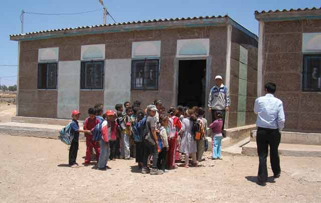Seulement 32% des enfants vont à l’école en milieu rural, la honte…