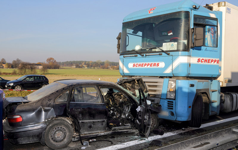 Pologne: 30 morts dans des accidents de la route durant le Weekend de la Toussaint