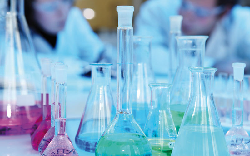 Conjoncture industrielle: La parachimie sauve la mise en octobre