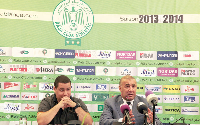 Raja de Casablanca : Benchikha limogé, Romao attendu Samedi