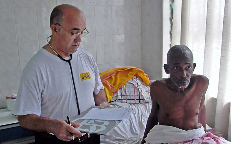 Ebola : Un médecin italien contaminé au Sierra Leone