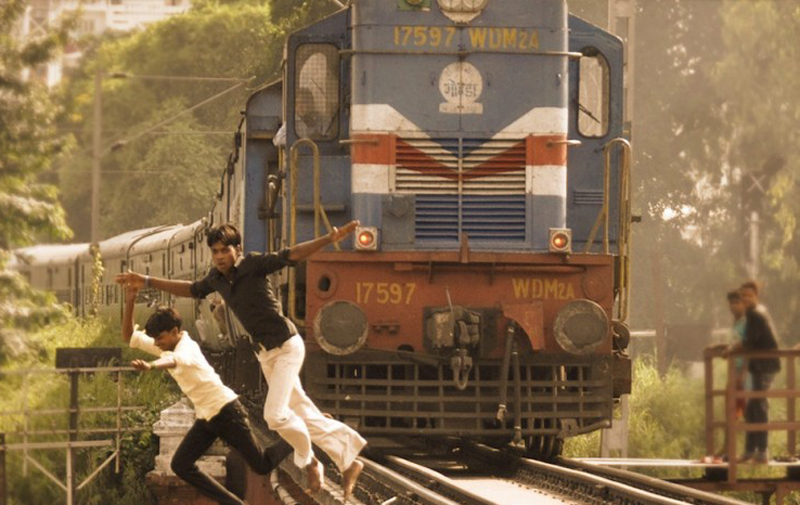 Inde : il meurt en voulant prendre un selfie avec un train