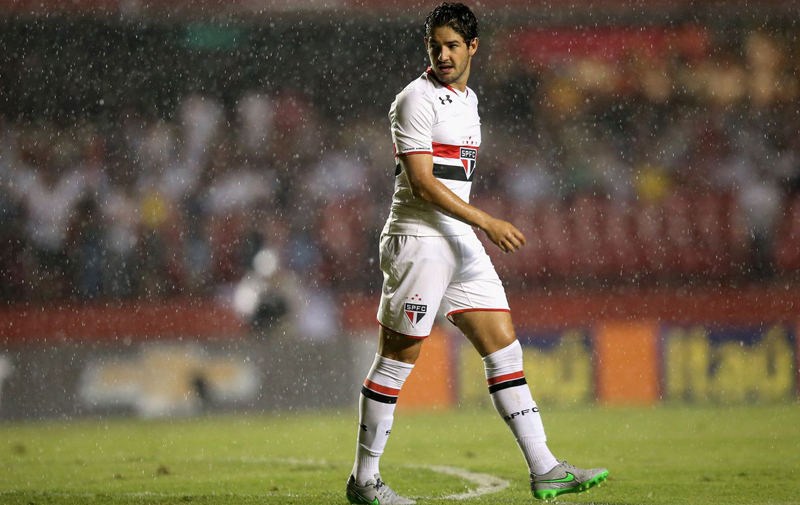 Football : Alexandre Pato signe à Chelsea