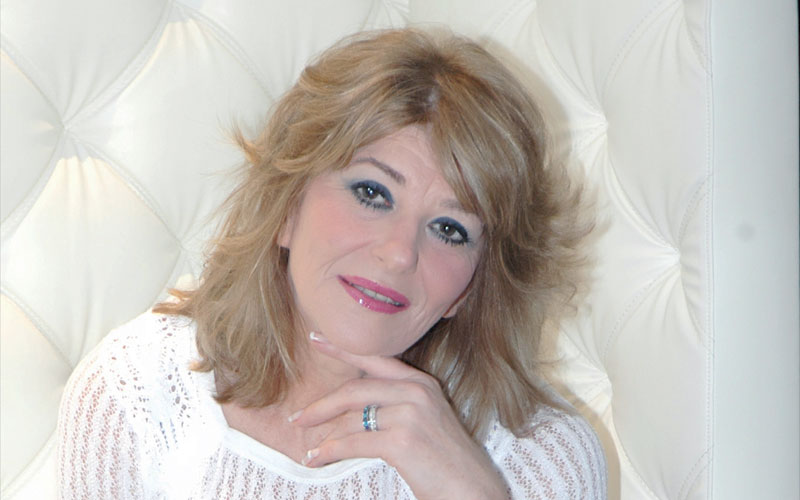 «Lazem Nsa» de Fatima Zahra Lahlou tournée en clip