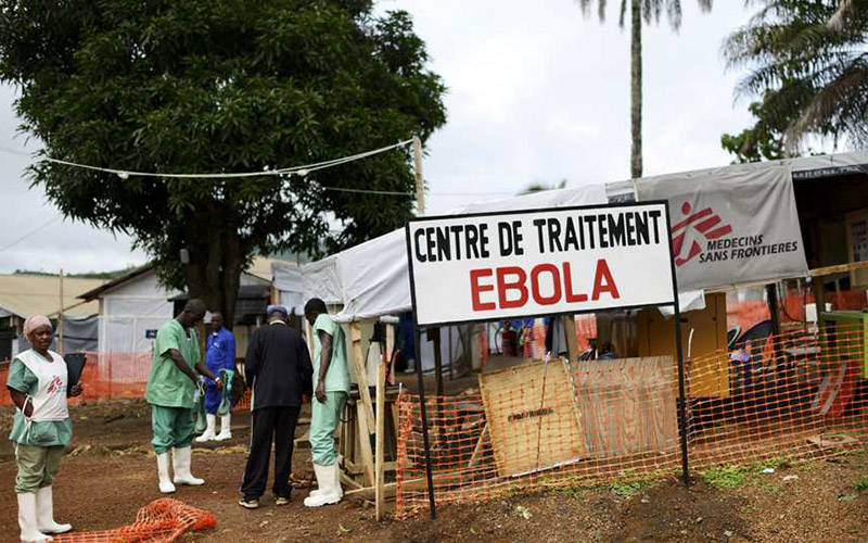 Ebola : 181 morts parmi les personnels de santé