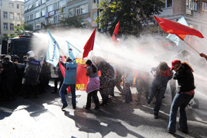 Manifestations anti-FMI à Istanbul