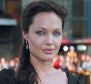 Angelina prête sa voix à une… tigresse