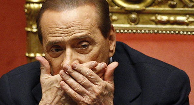 Italie : Démission de 5 ministres du parti de Berlusconi