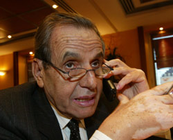 Driss Basri devient une balance