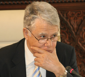 Le remaniement de la majorité n’est pas à l’ordre du jour pour le Premier ministre Abbas El Fassi