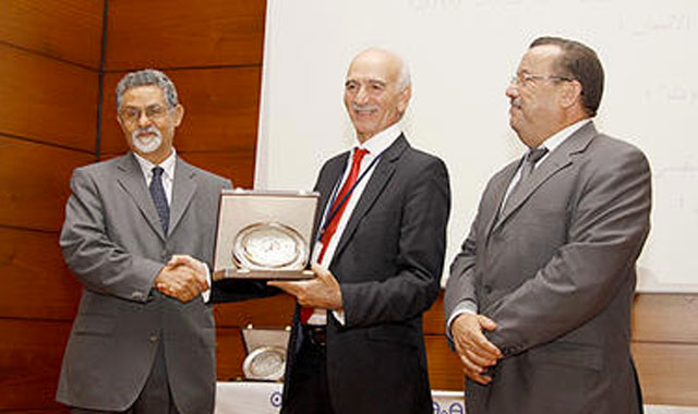 Hassan Idbelkacem reçoit le prix honorifique 2012 de la culture amazighe