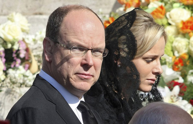 People : Le Prince Albert de Monaco en vacances à Agadir