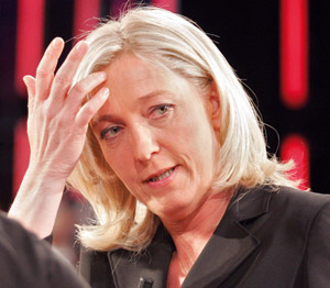 Marine Le Pen, candidate à la succession de son père