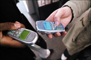 OMS : L’usage des téléphones portables «peut-être cancérogène»