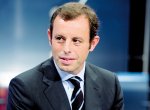 Sandro Rosell remplace Laporta à la présidence du club