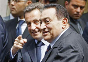 Sarkozy reçoit Moubarak pour évoquer les blocages de l’UPM