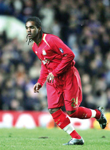 Sinama-Pongolle comme chez lui à Clairefontaine