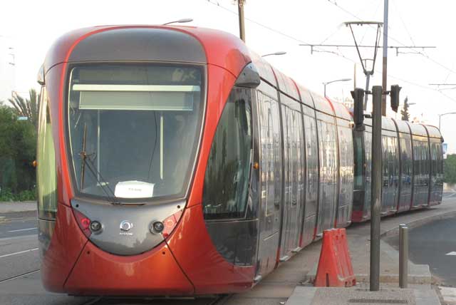Seulement 50.000 passagers par jour pour le tramway