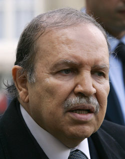 Bouteflika ferme les missions françaises
