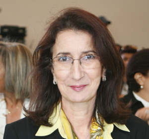 Amina Benkhadra : «La politique environnementale
apportera des résultats à long terme»