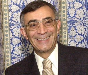 Nomination : Omar Azziman, conseiller du Souverain
au Cabinet royal
