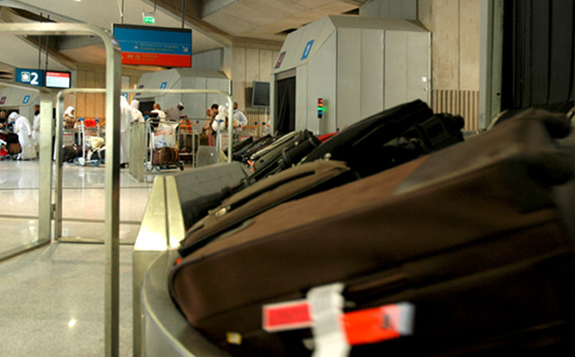 Espagne : Un bébé meurt emporté par un carrousel à bagages dans un aéroport