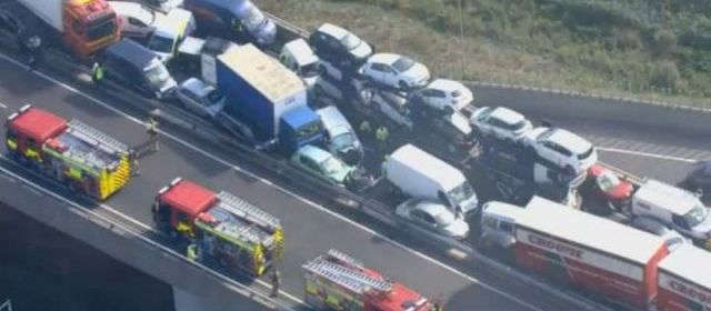 Royaume-Uni : Un gigantesque carambolage fait 200 blessés