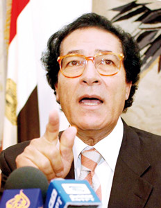 L’égyptien Farouk Hosni échoue