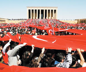 Turquie : Les laïcs contre Erdogan