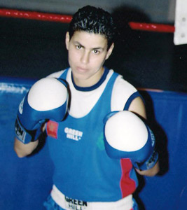 Box : les pugilistes nationaux dominent les professionnels roumains