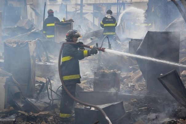 Incendie dans une discothèque au Brésil : au moins 245 morts et 200 blessés
