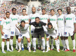 CAF : le Raja trébuche à domicile