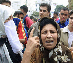 Algérie : la violence frappe les commissariats