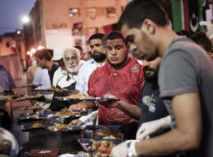 Libye : Les Tripolitains entament le Ramadan dans la souffrance