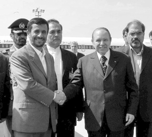 Maghreb : Le président iranien en visite à Alger