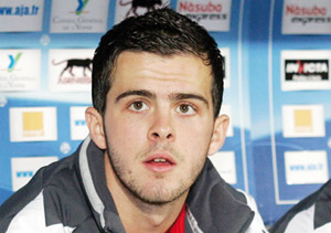 Ligue des champions : Pjanic envoie Lyon dans le grand huit