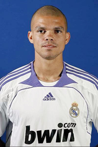 Espagne : saison terminée pour le défenseur portugais Pepe