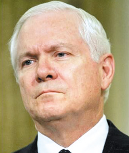 Robert Gates succède à Rumsfeld