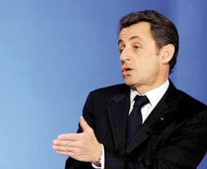La mauvaise fortune de Sarkozy excite les appétits à droite