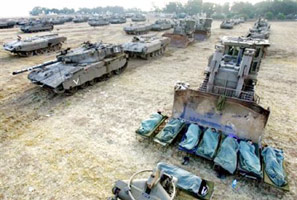 Israël envahit la bande de Gaza