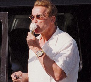 Arnold Schwarzenegger prêt à conseiller Barack Obama