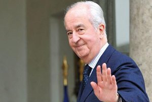 France : Balladur conseille à Sarkozy de se séparer de Fillon
