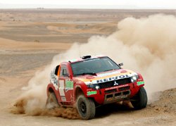 Mitsubishi : Maître du Dakar