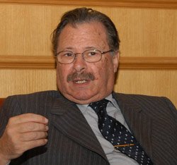 Qui veut la peau de Achour ?