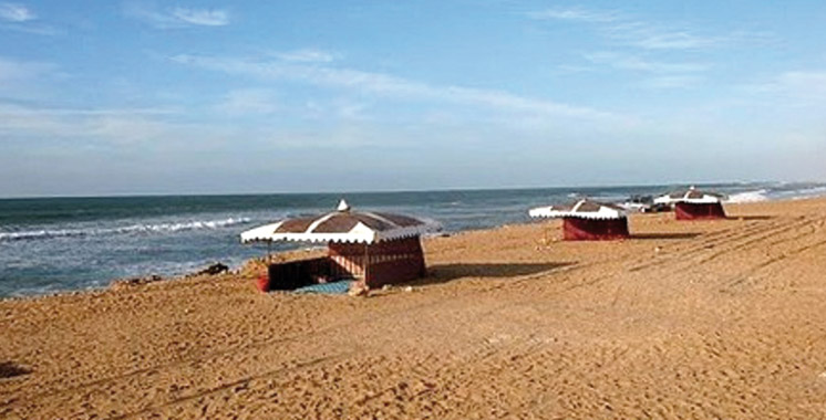 Laâyoune : La plage de Foum El Oued s’offre pour la 9è année consécutive le label «Pavillon Bleu»