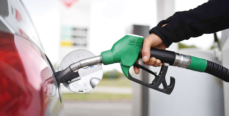 Carburants : Vers une baisse de la TVA et de la TIC