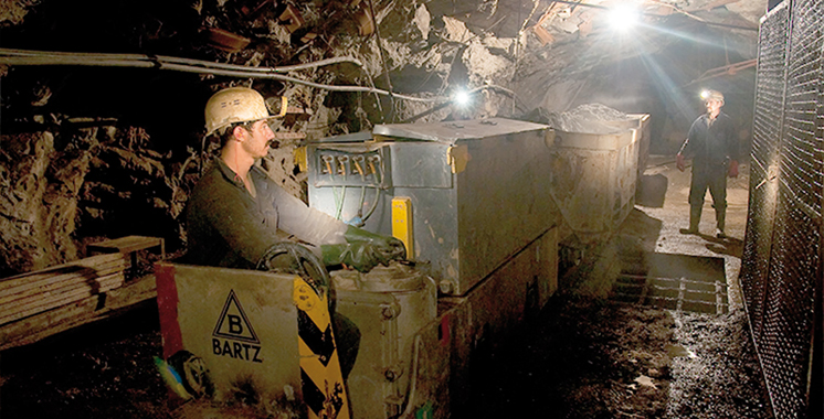 Région Drâa-Tafilalet : Plus de 2.900 autorisations délivrées aux artisans mineurs